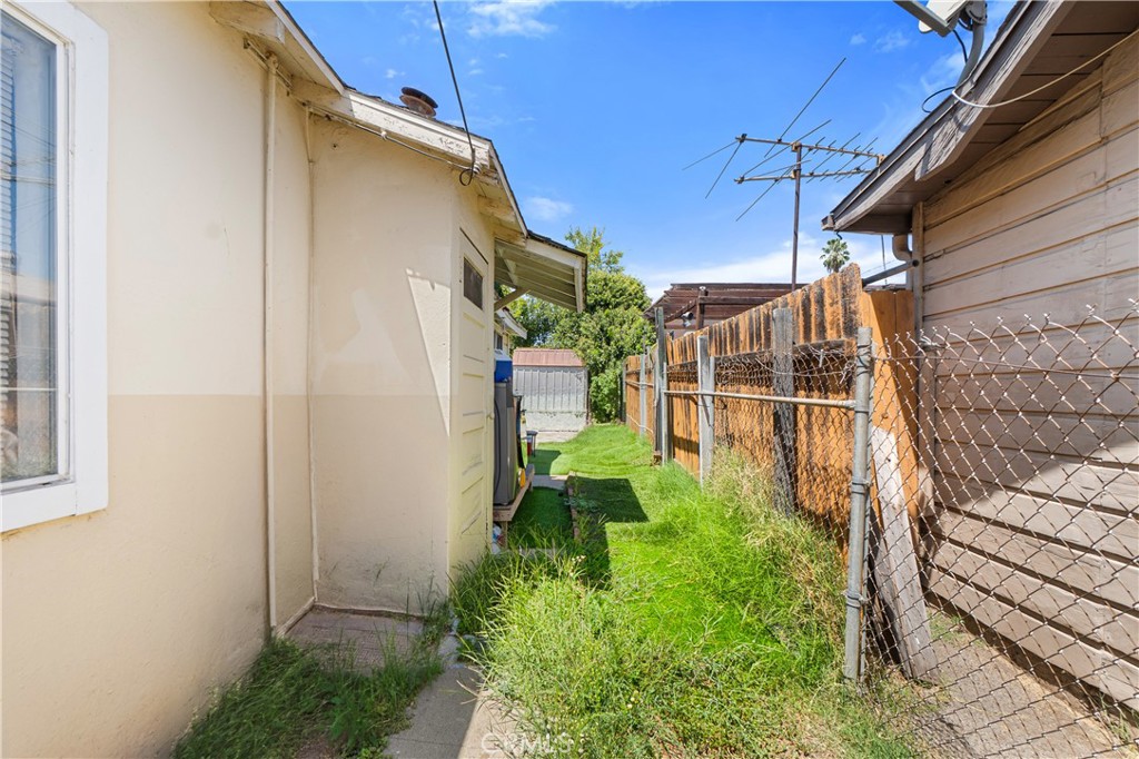Property photo 33