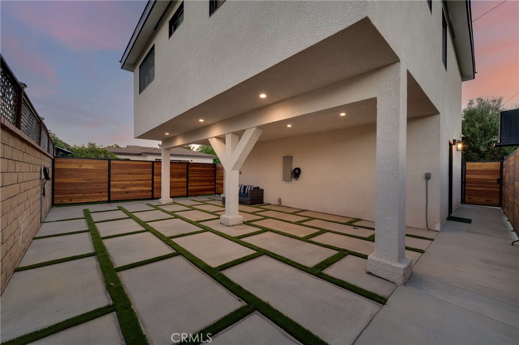 Property photo 35