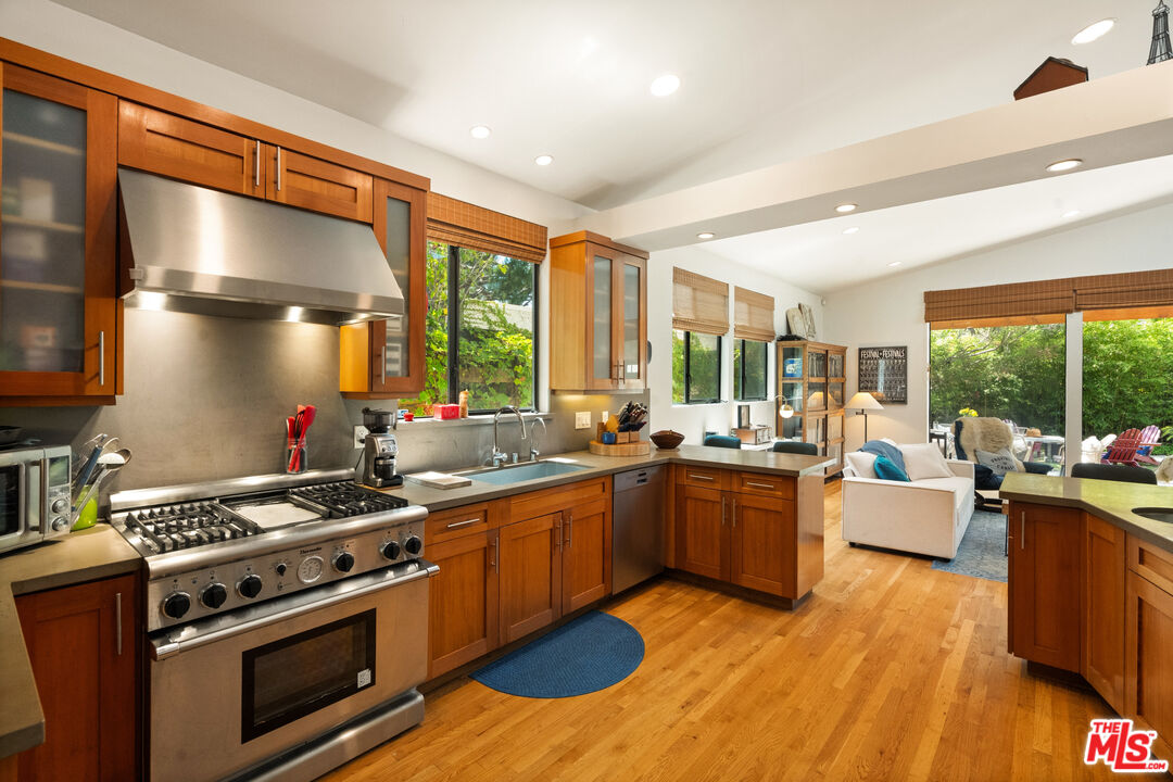 Property photo 34