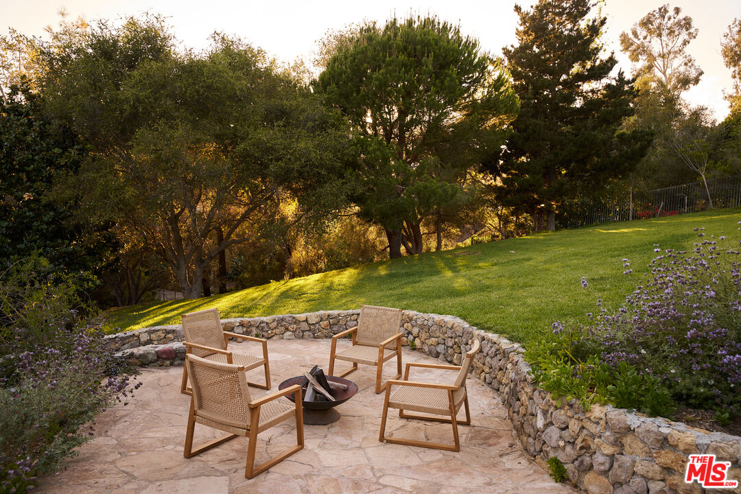 Property photo 44