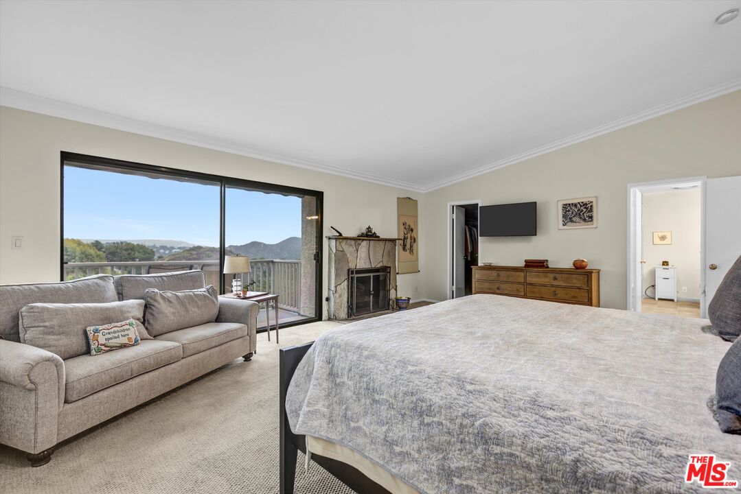 Property photo 34