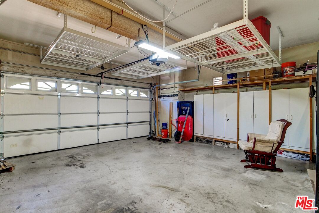 Property photo 33