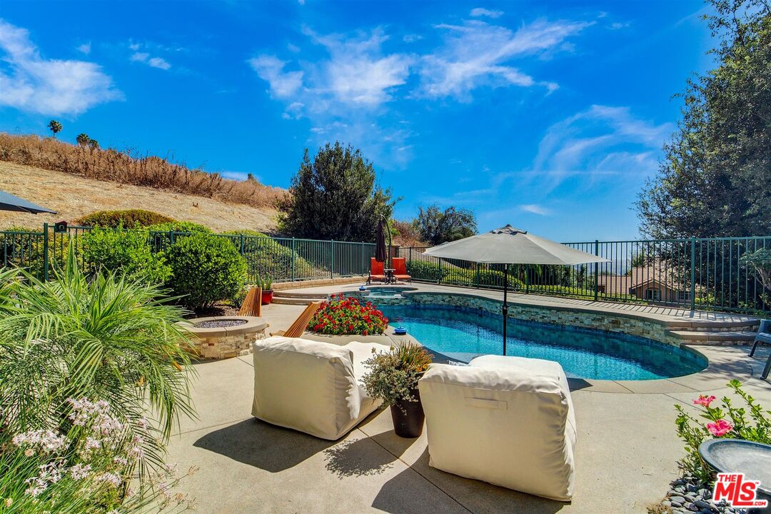 Property photo 35