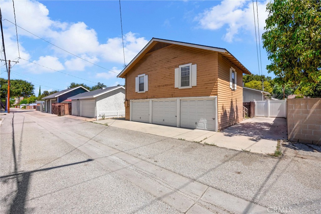 Property photo 37