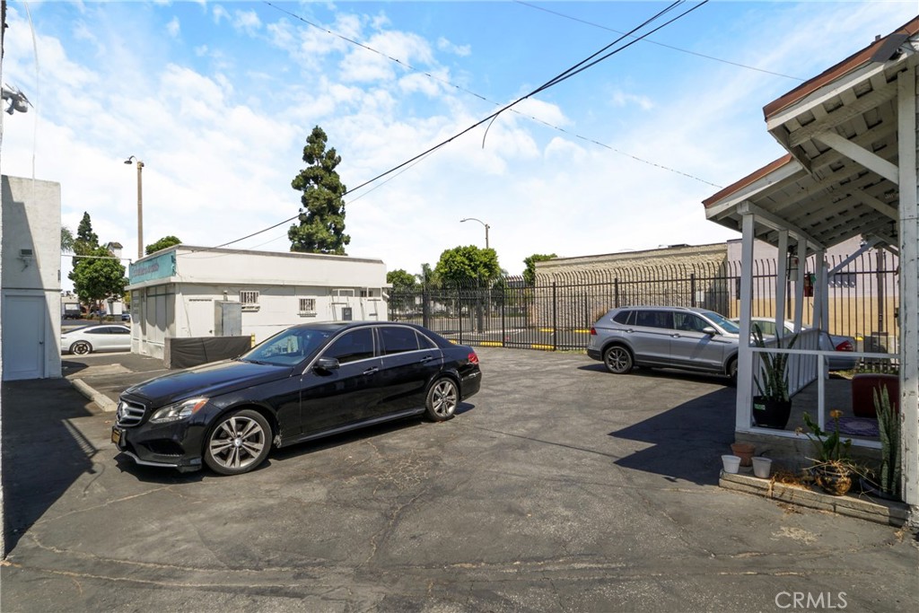 Property photo 32