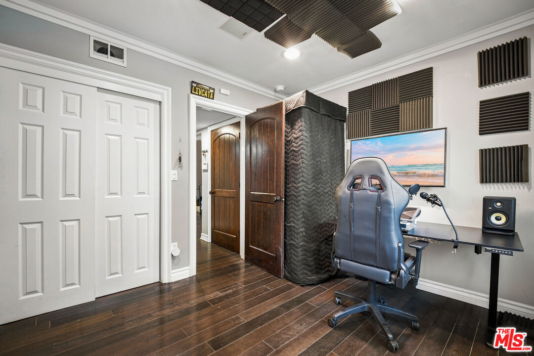 Property photo 32