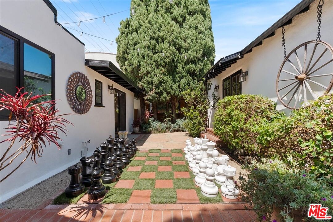 Property photo 32