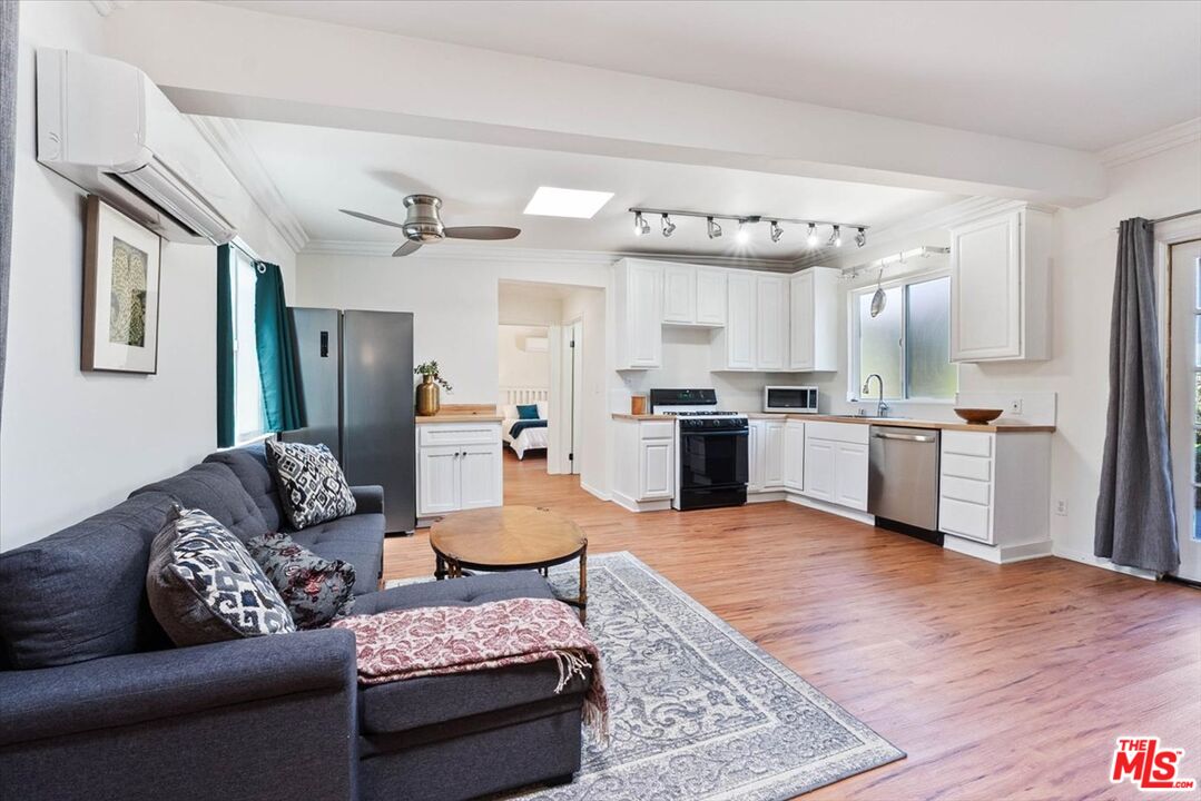 Property photo 35