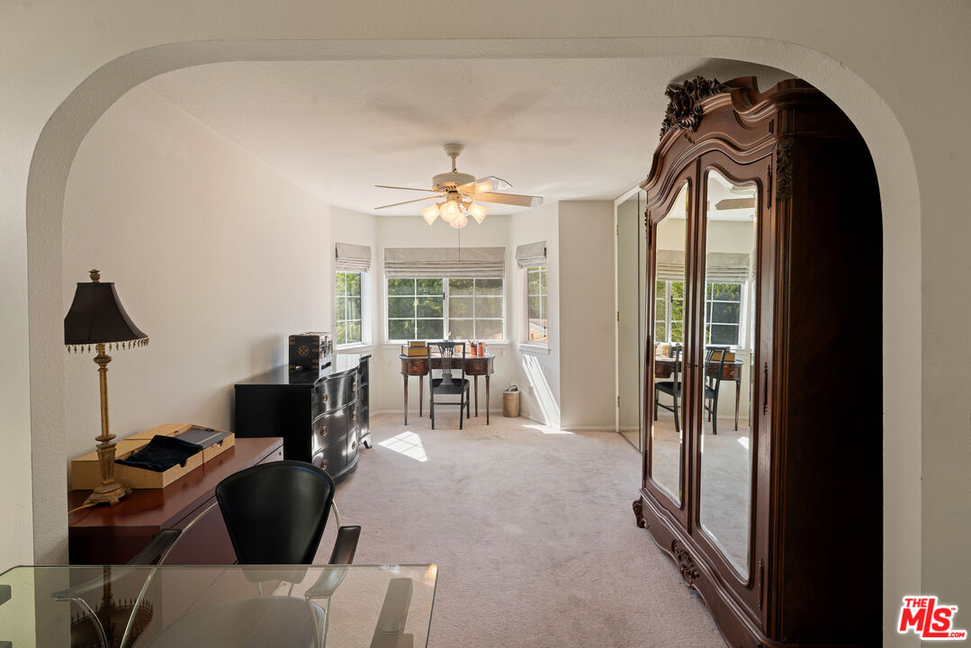 Property photo 24