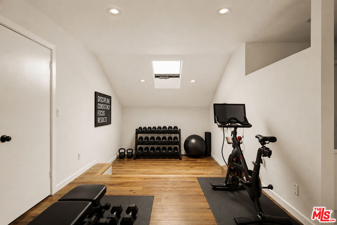 Property photo 22