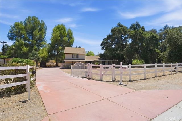 Property photo 33