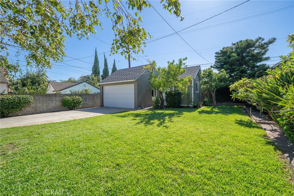 Property photo 33