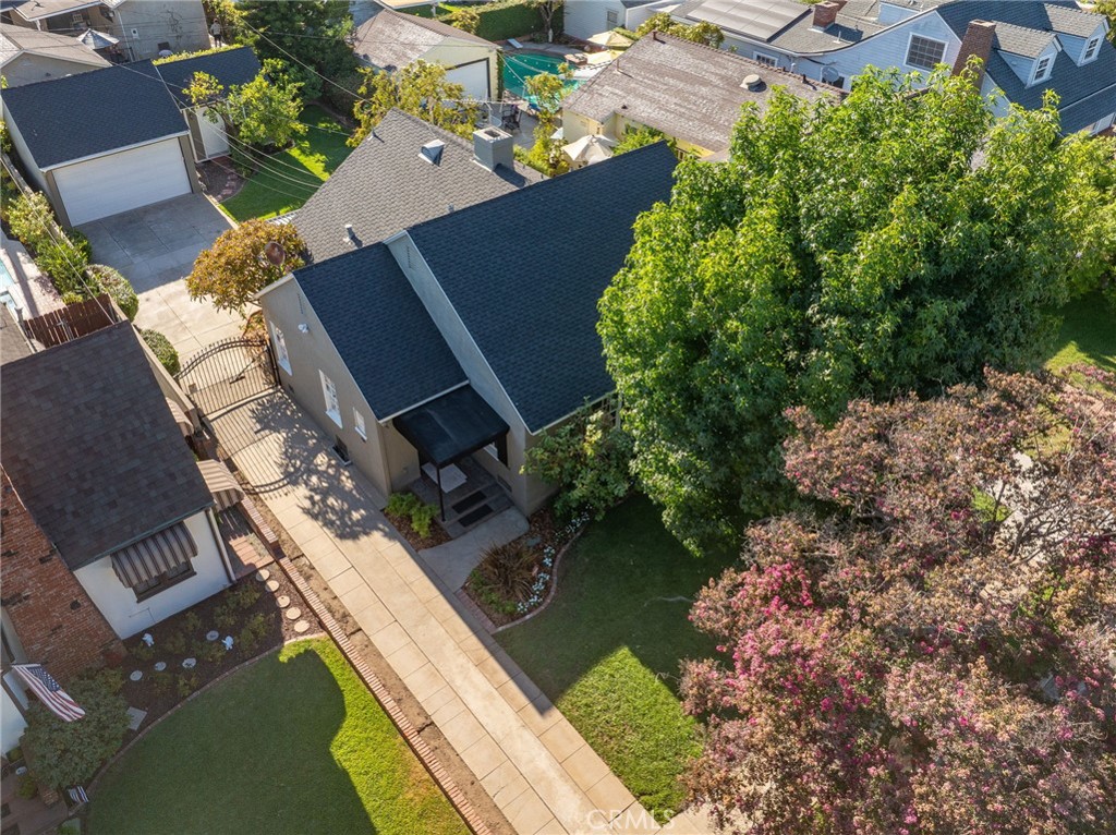 Property photo 38