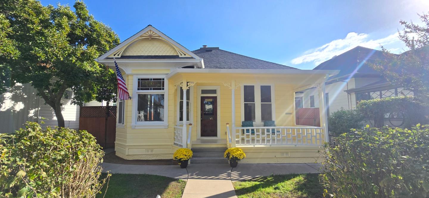 375 South St