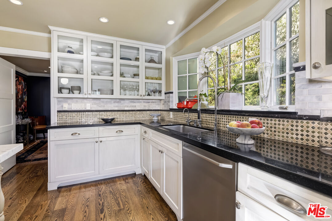 Property photo 24