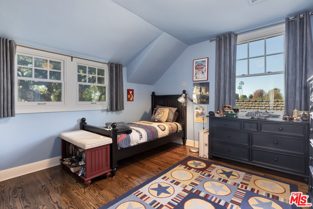 Property photo 37