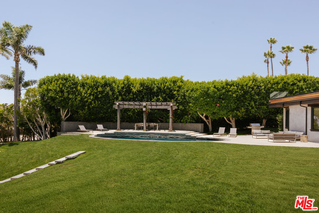 Property photo 37