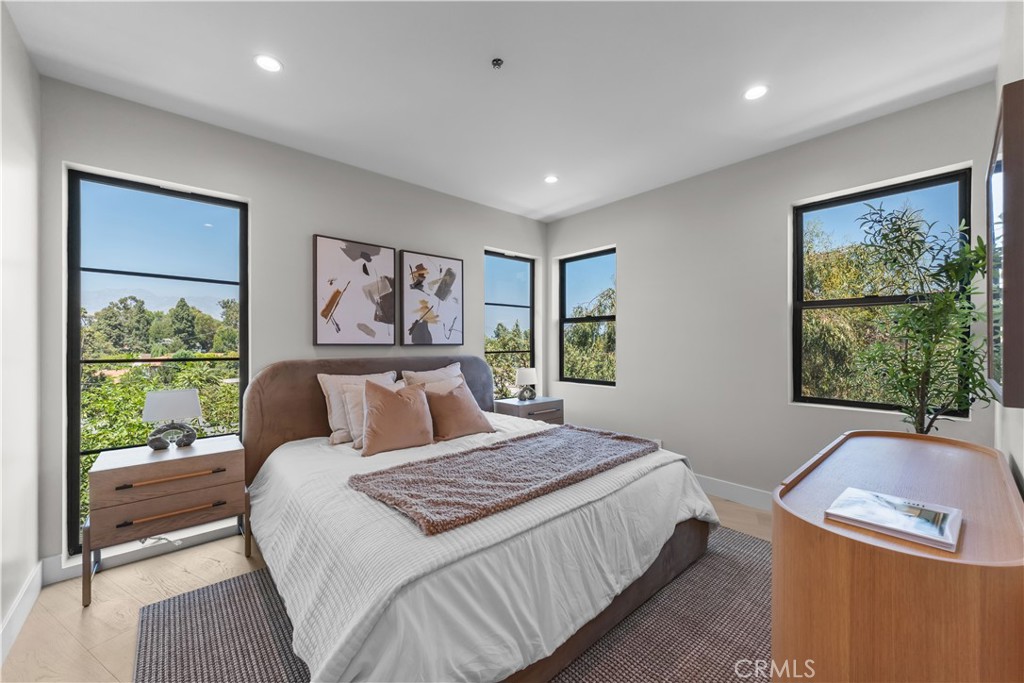 Property photo 50