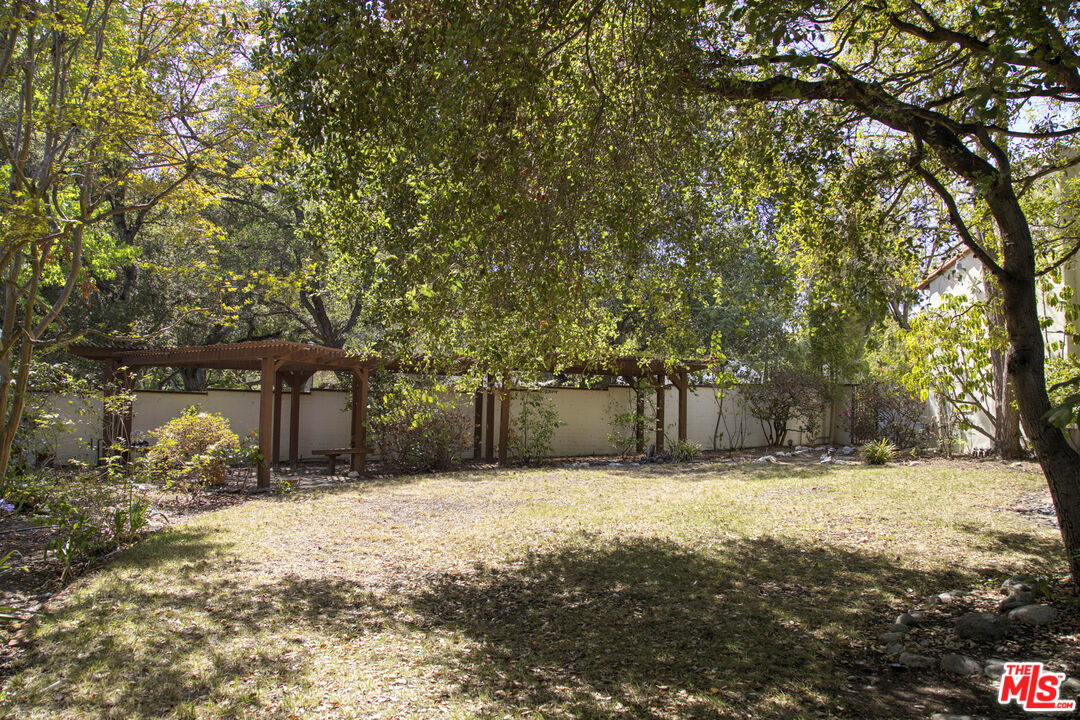 Property photo 33