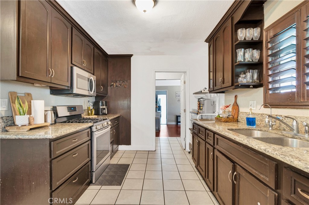 Property photo 24