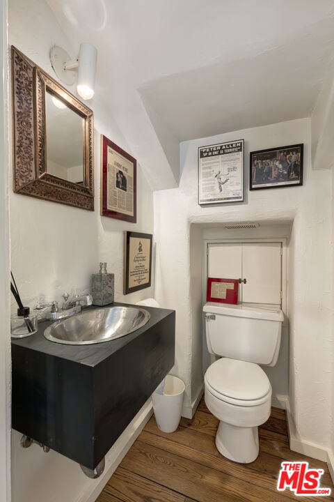 Property photo 35