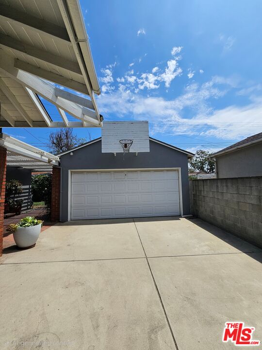 Property photo 51