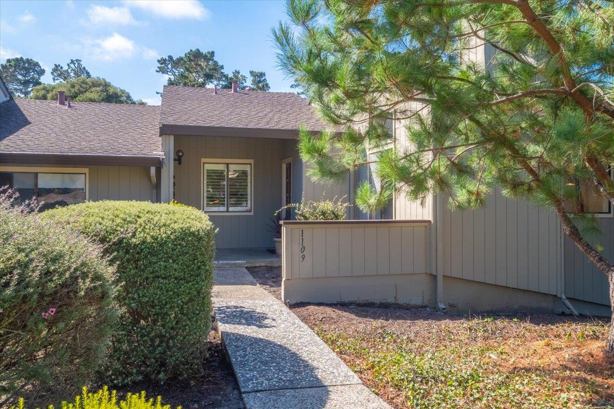 1109 Heather Ln
