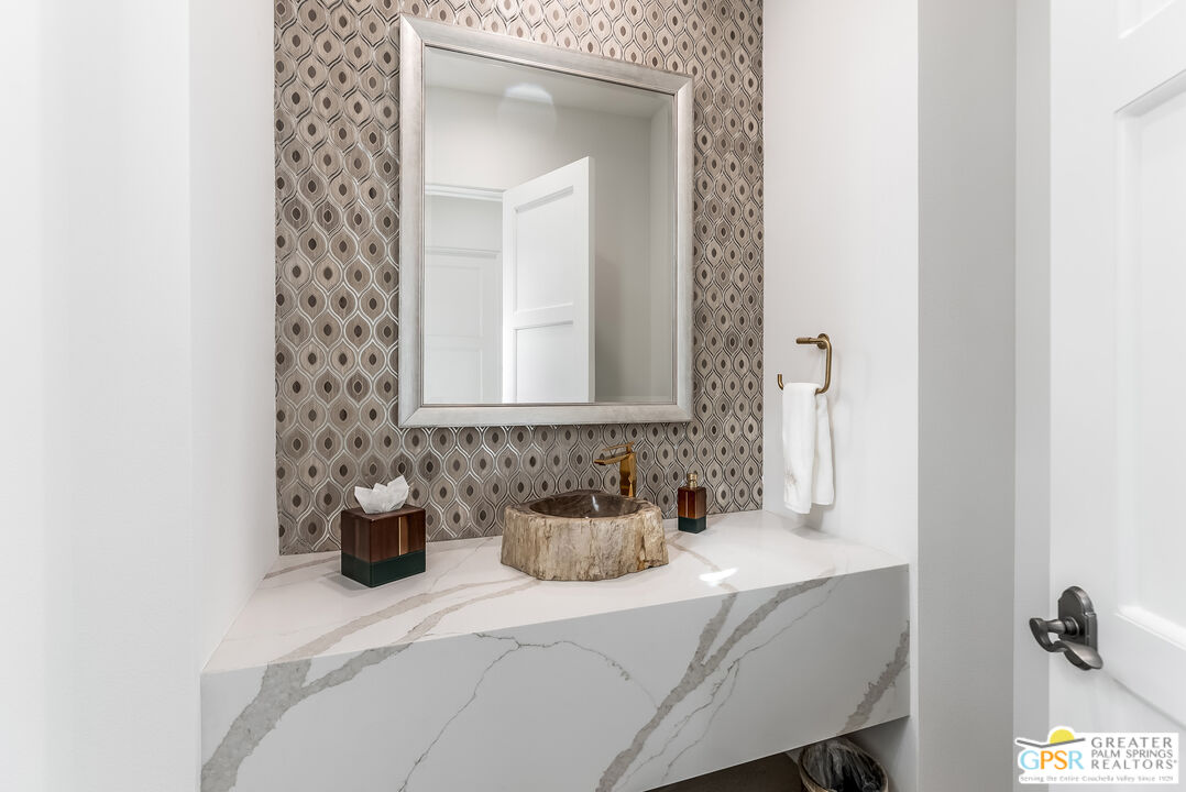 Property photo 50