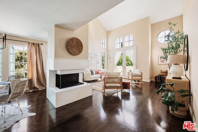 Property photo 44