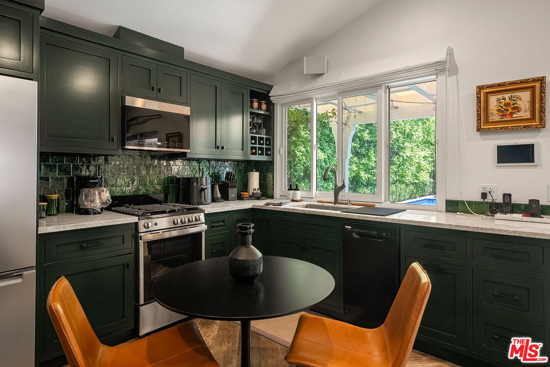 Property photo 44