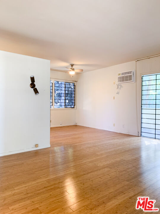 Property photo 44