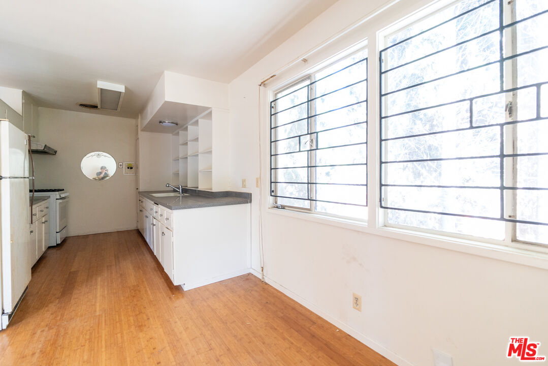 Property photo 46