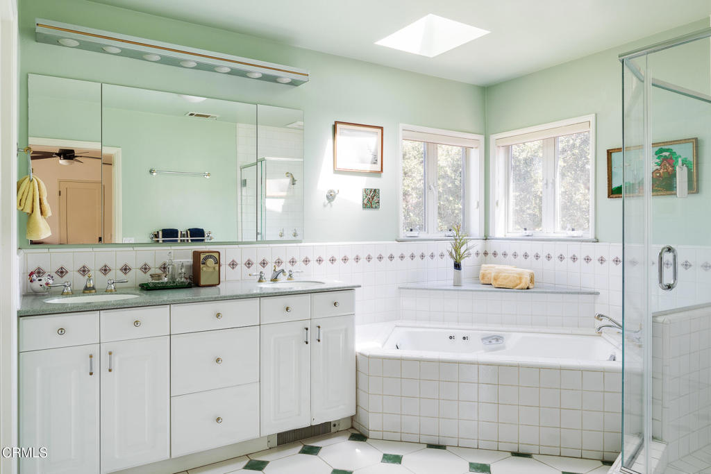 Property photo 43