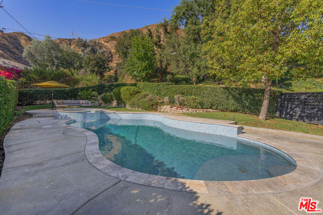 Property photo 42