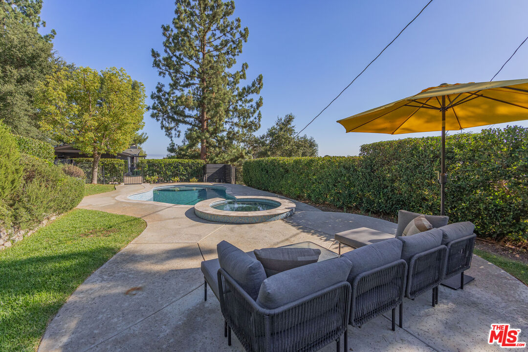 Property photo 43