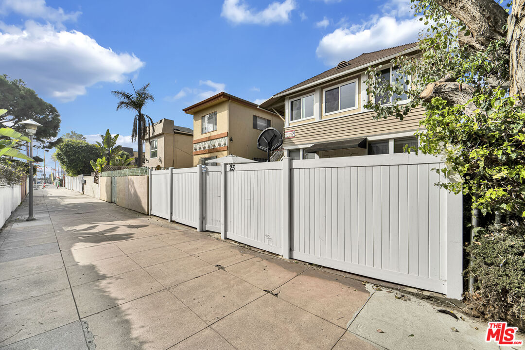 Property photo 24