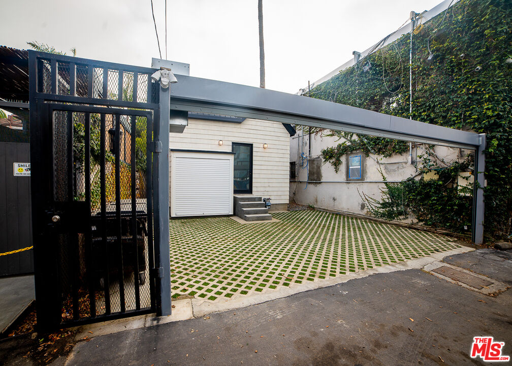 Property photo 30