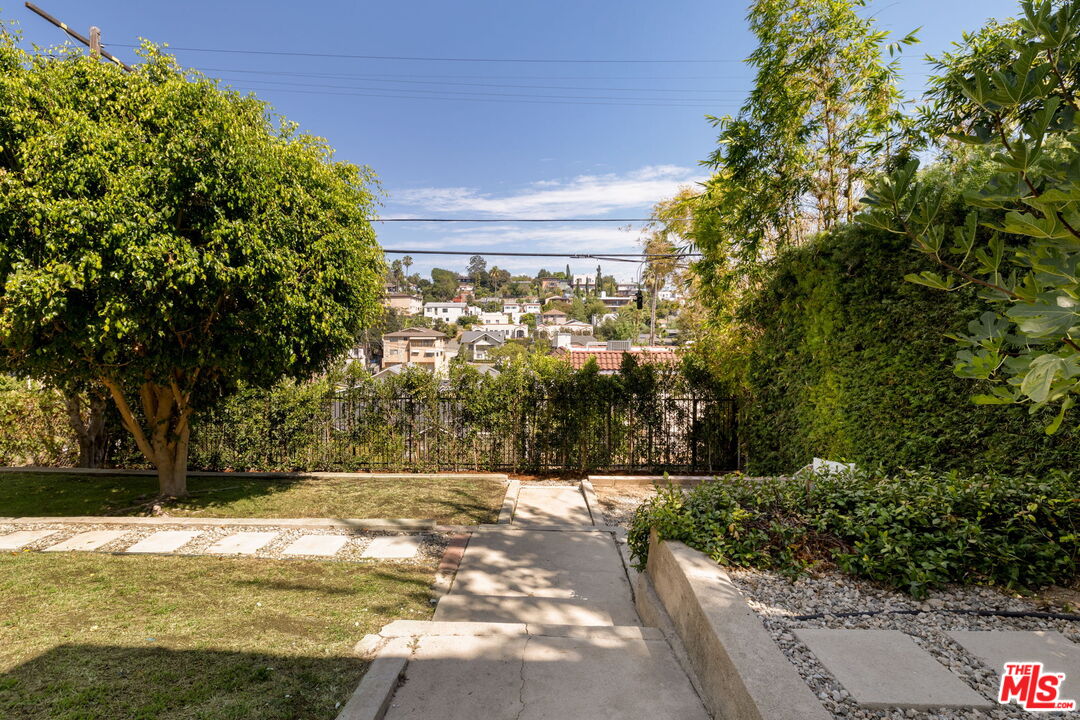 Property photo 38