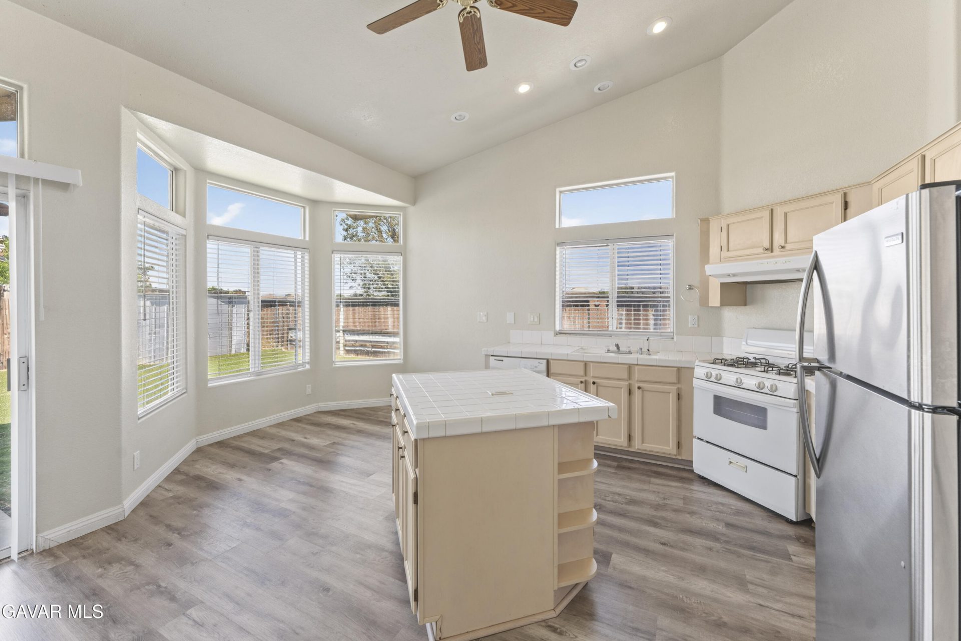 Property photo 25