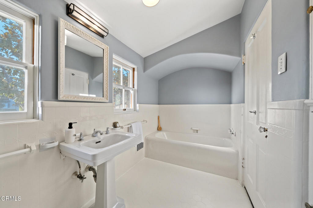 Property photo 44