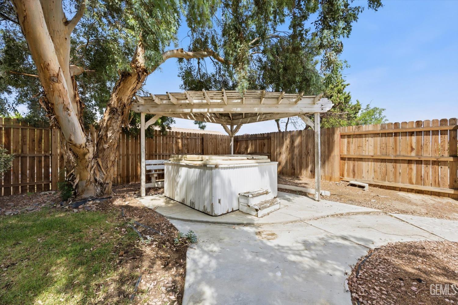 Property photo 44
