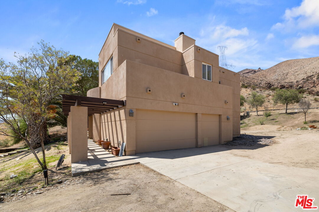 Property photo 43