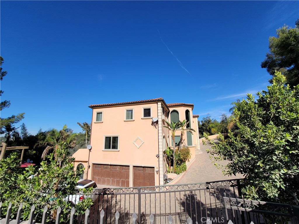 Property photo 24
