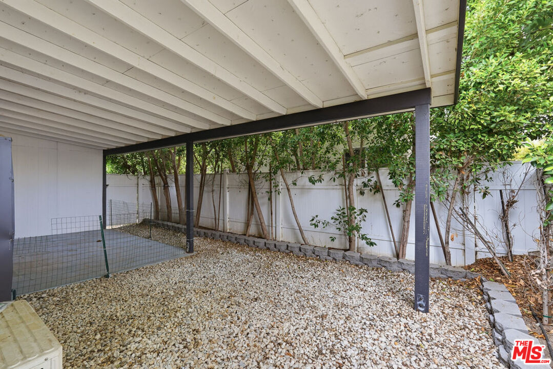 Property photo 43