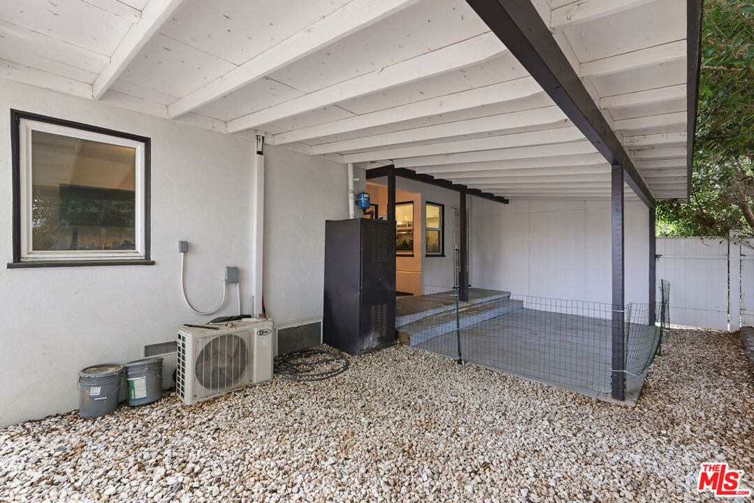 Property photo 44