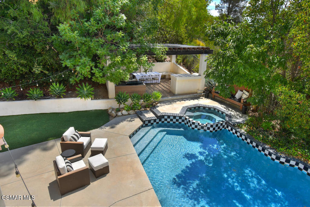 Property photo 40