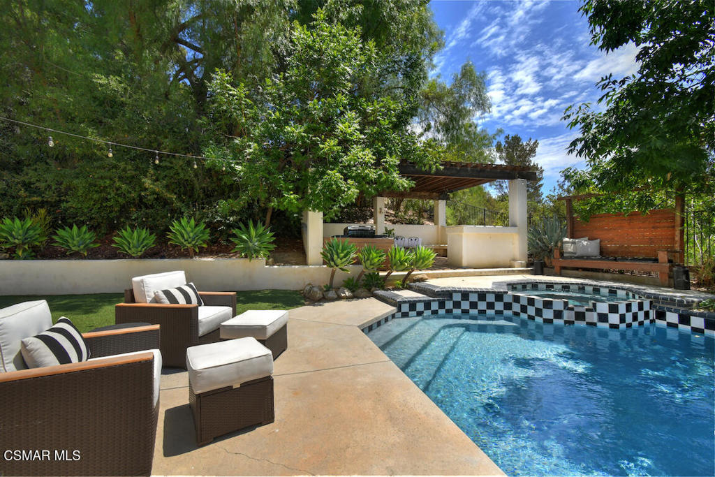 Property photo 43