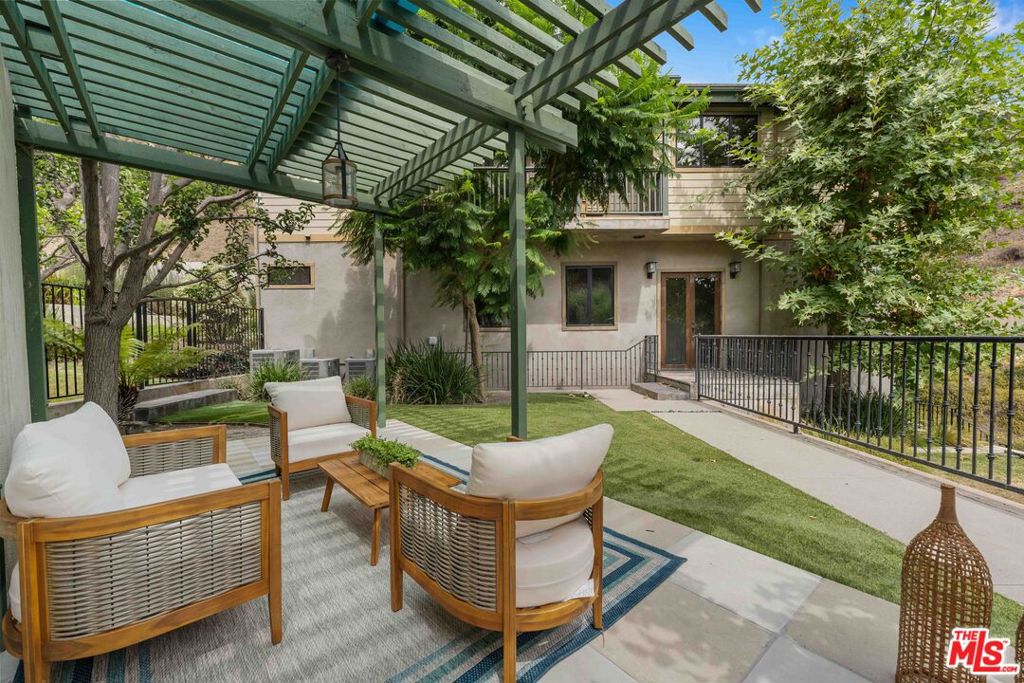 Property photo 40