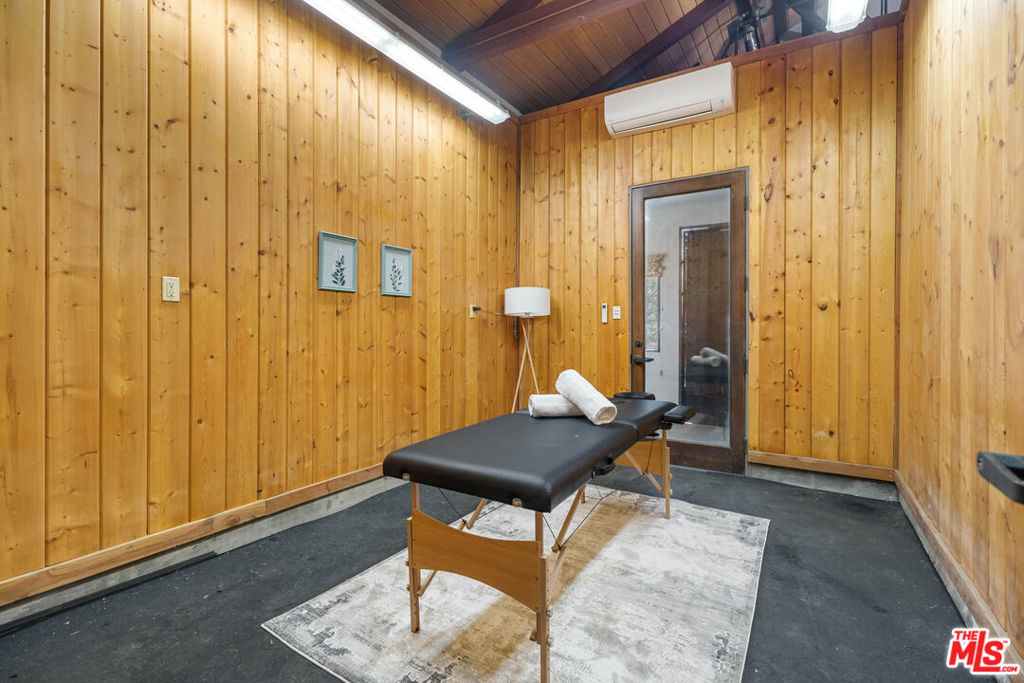 Property photo 50