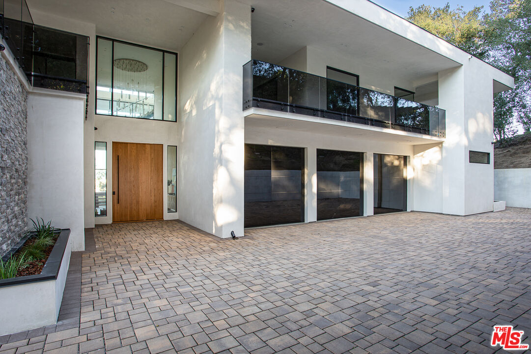 Property photo 25